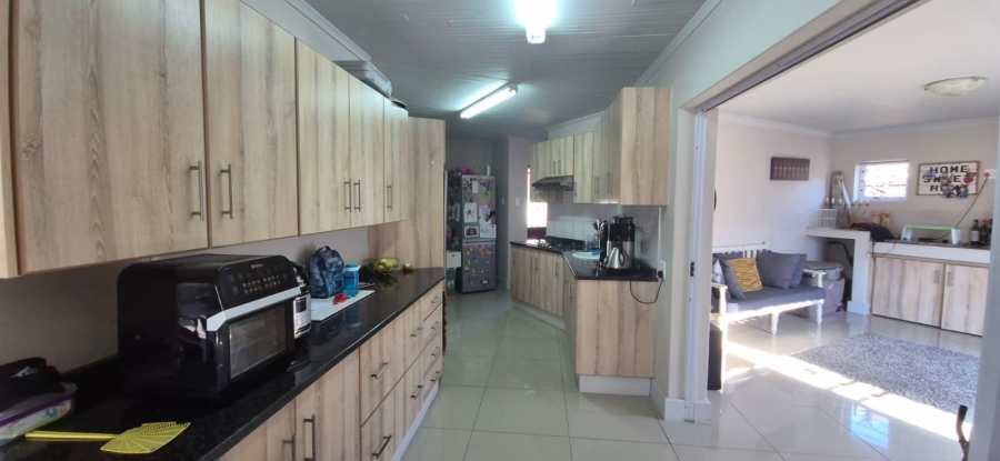To Let 3 Bedroom Property for Rent in Mossel Bay Central Western Cape